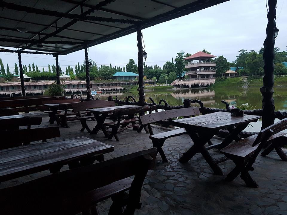Chart Trip Resort Nakhon Ratchasima Bagian luar foto