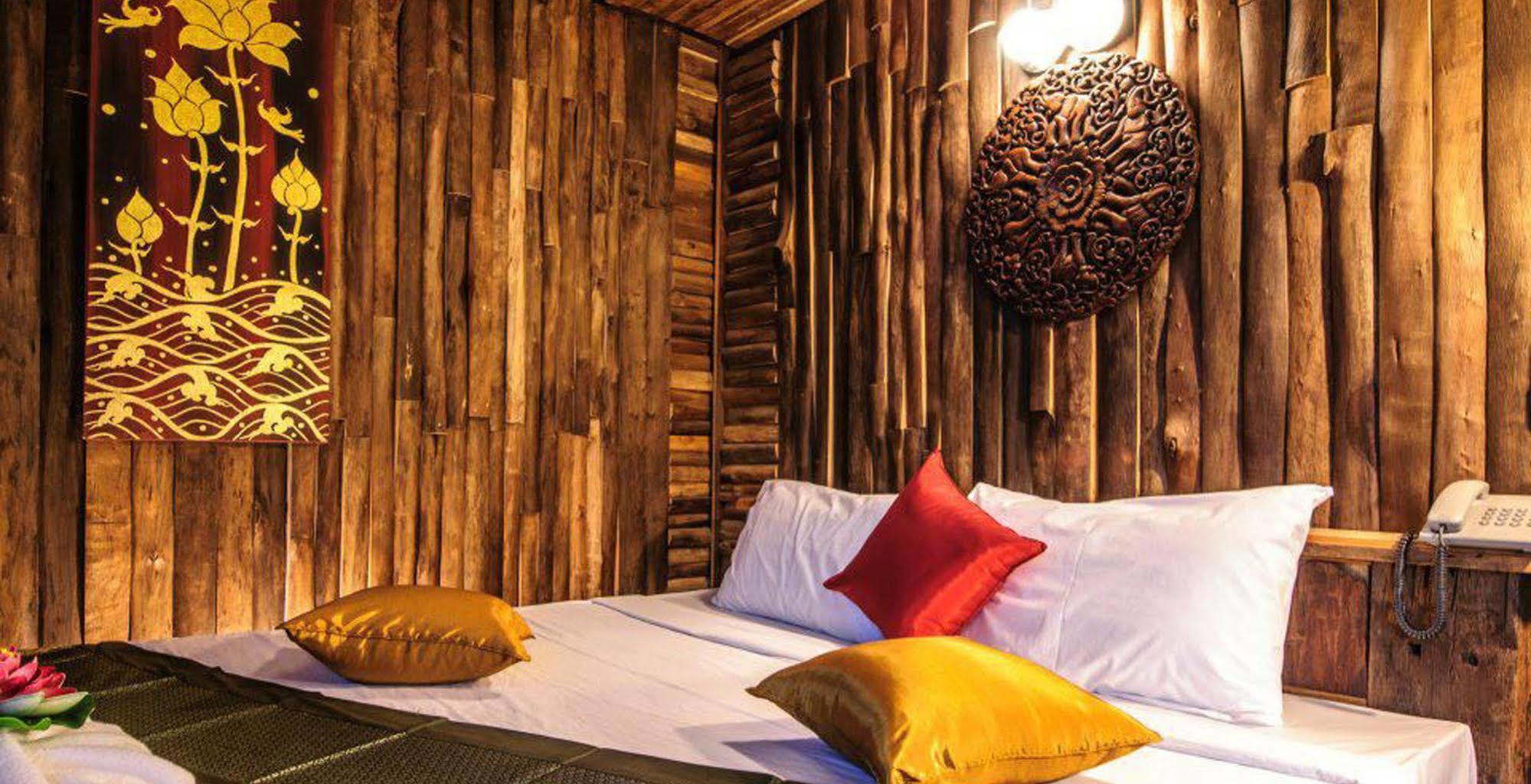 Chart Trip Resort Nakhon Ratchasima Bagian luar foto